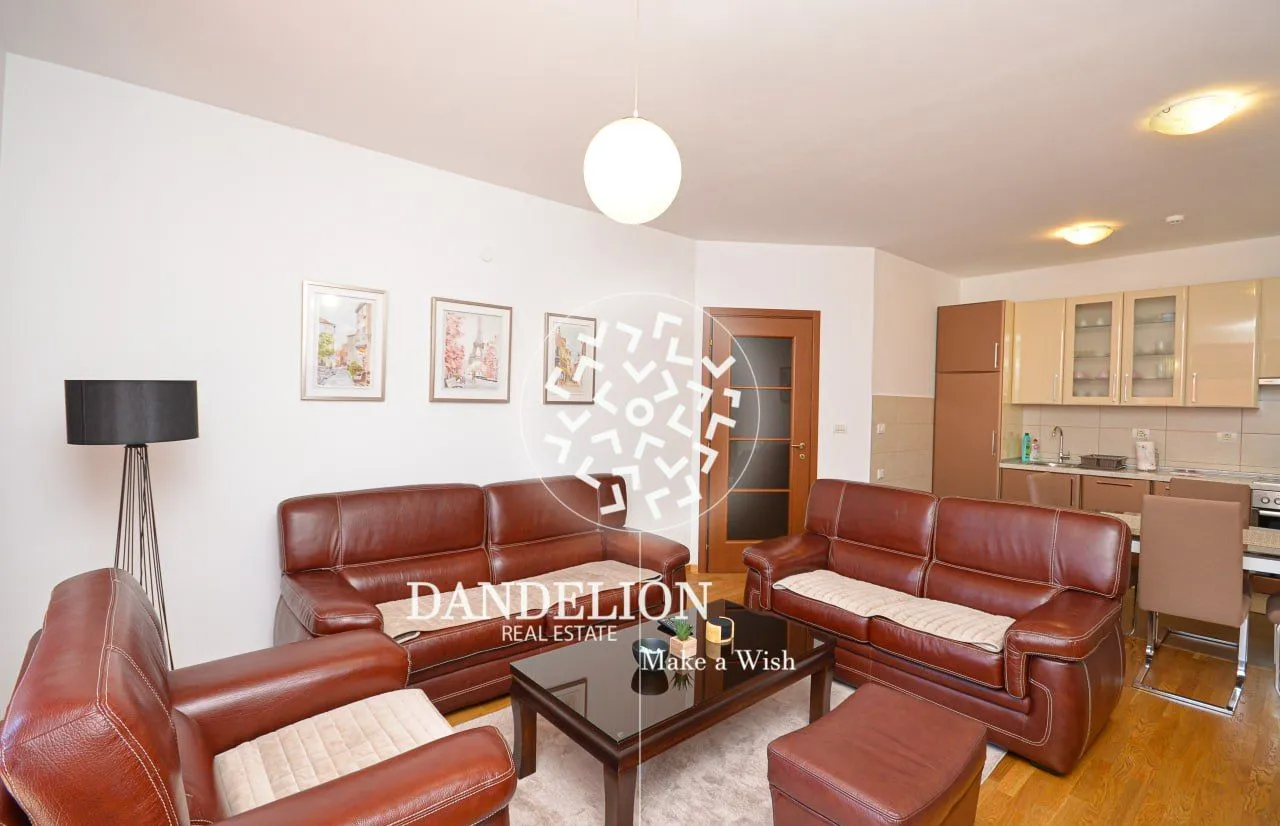 Izdavanje, jednosoban stan, 54m², City Kvart, Podgorica