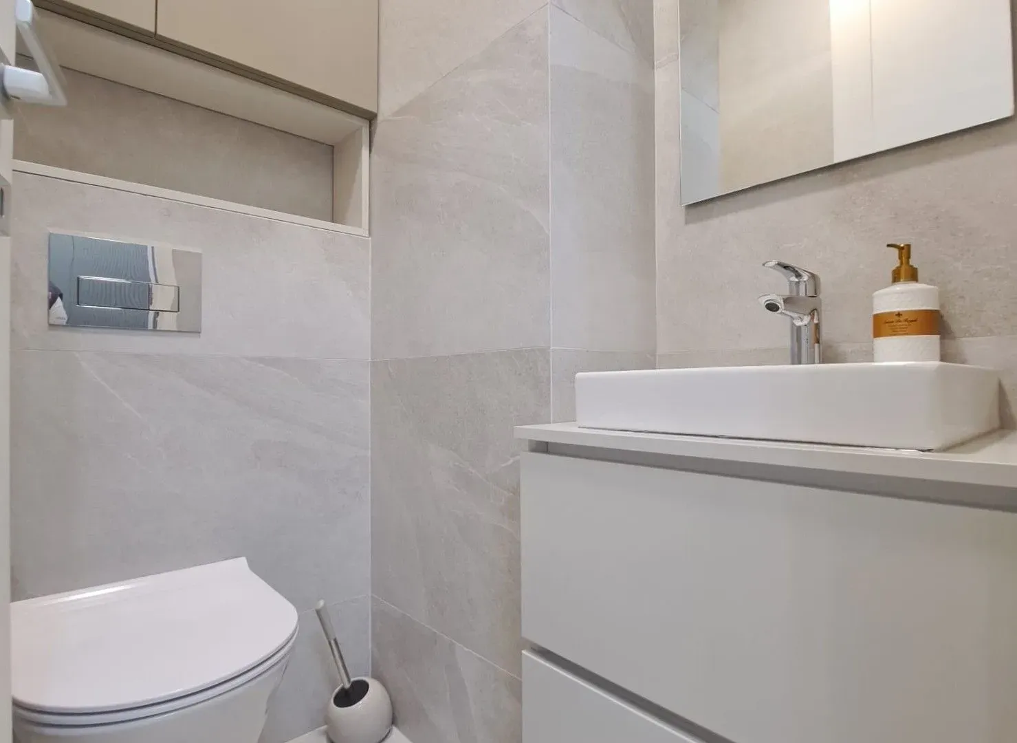 Rent, two bedroom apartment, 69m², Central Point, Podgorica