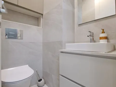 Izdavanje, dvosoban stan, 69m², Central Point, Podgorica - image 13