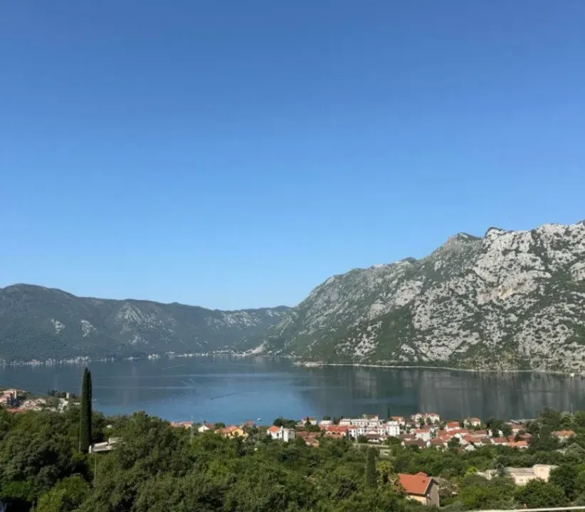 Daily-rent, two bedroom apartment, 60m², Kotor, Crna Gora