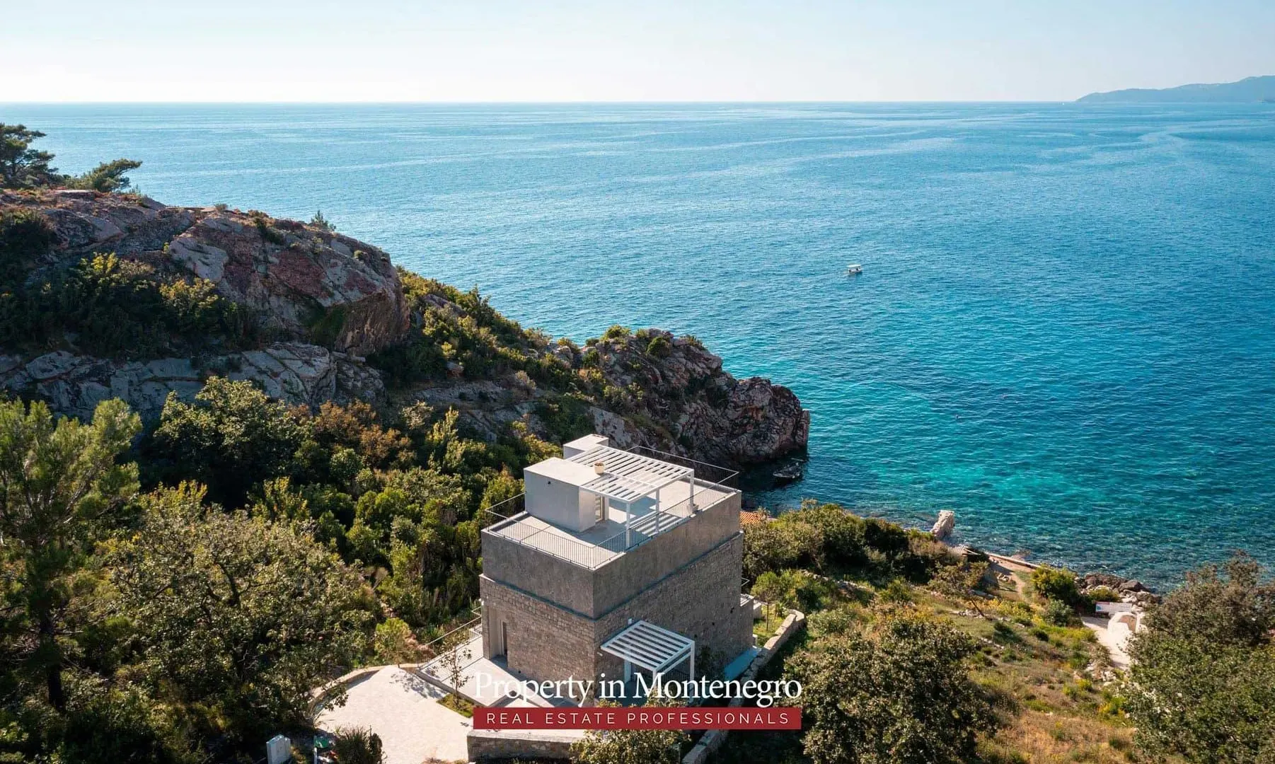 Sale, house, 310m², Rijeka Reževići, Budva