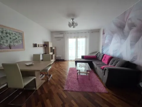 Rent, two bedroom apartment, 85m², Rafailovići, Budva - image 10