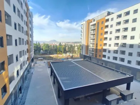 Izdavanje, jednosoban stan, 44m², Stari Aerodrom, Podgorica - image 9