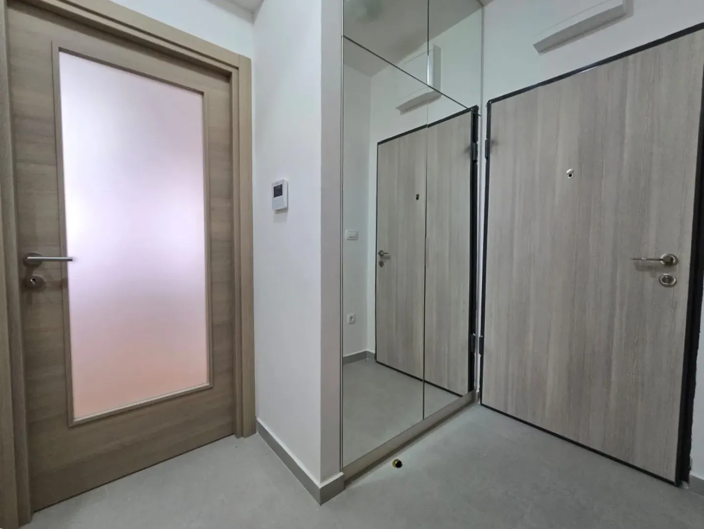 Izdavanje, dvosoban stan, 73m², Zabjelo, Podgorica