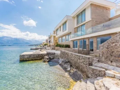 Prodaja,  kuća, 240m2, Luštica, Herceg Novi