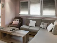Izdavanje, trosoban stan, 75m², Voždovac Sve Podlokacije, Beograd - image 12