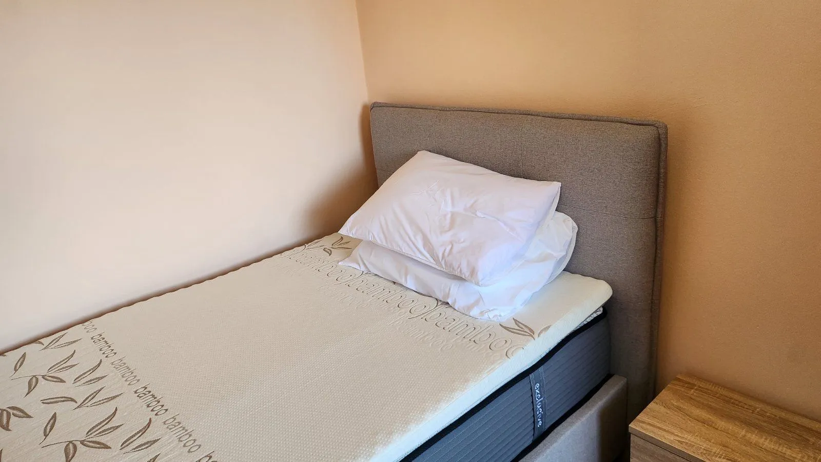 Rent, two bedroom apartment, 70m², Dub, Kotor