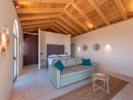 Prodaja, četvorosoban stan, 2000m2, Trebešin, Herceg Novi