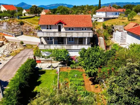 Sale, house, 98m², Centar, Nikšić - image 2