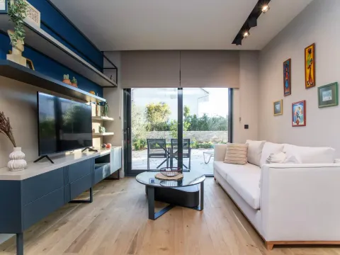 Prodaja, stan, 125m², Tivat, Crna Gora - image 1