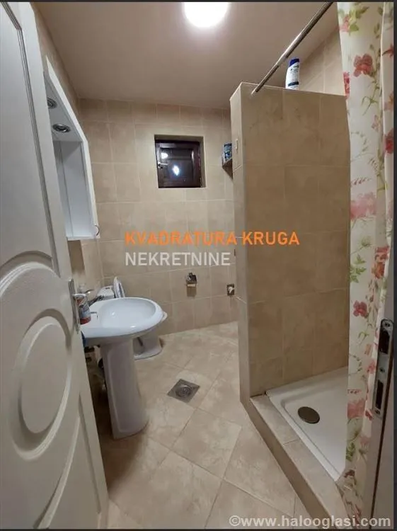 Sale, house, 325m², Sopot, Beograd