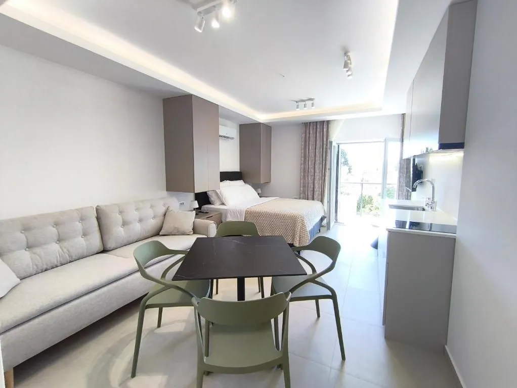 Prodaja, trosoban stan, 90m², Šušanj, Bar