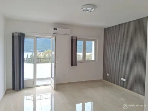 Sale, one bedroom apartment, 44m², Kumbor, Herceg Novi - image 1