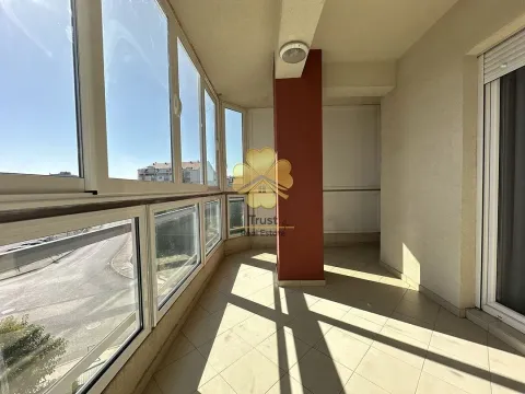 Izdavanje, trosoban stan, 105m², Ljubović, Podgorica - image 14