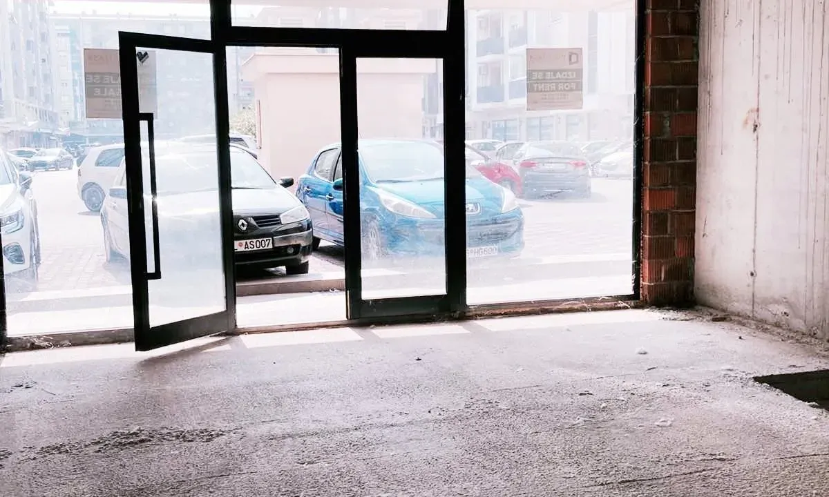 Rent, office space, 180m², City Kvart, Podgorica