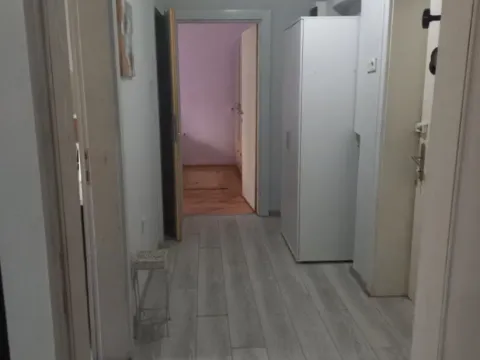 Izdavanje, jednosoban stan, 47m², Centar, Podgorica - image 12