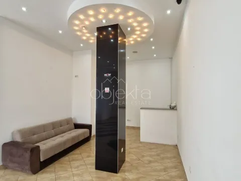 Izdavanje, poslovni prostor, 53m², Tivat, Crna Gora - image 4