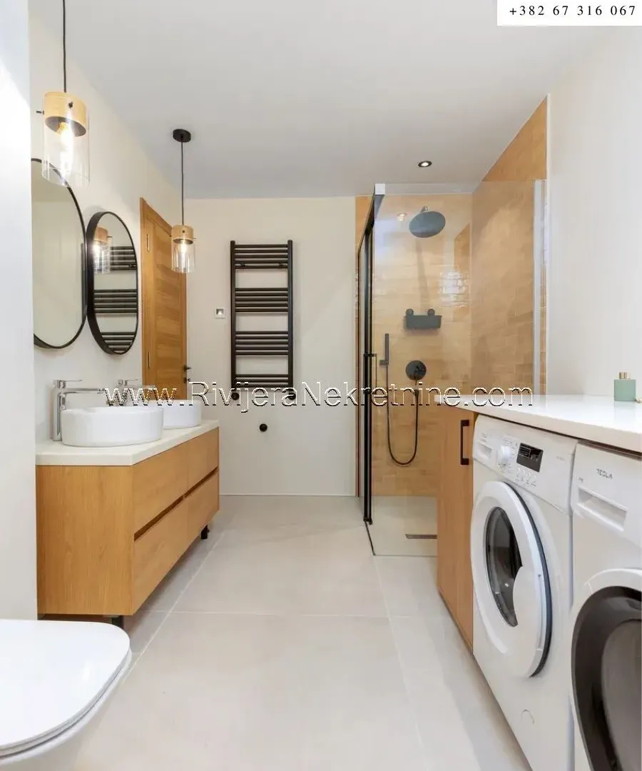 Prodaja, kuća, 110m², Škaljari, Kotor