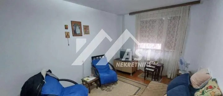 Izdavanje, dvosoban stan, 42m², Sajam, Novi Sad Sve Podlokacije