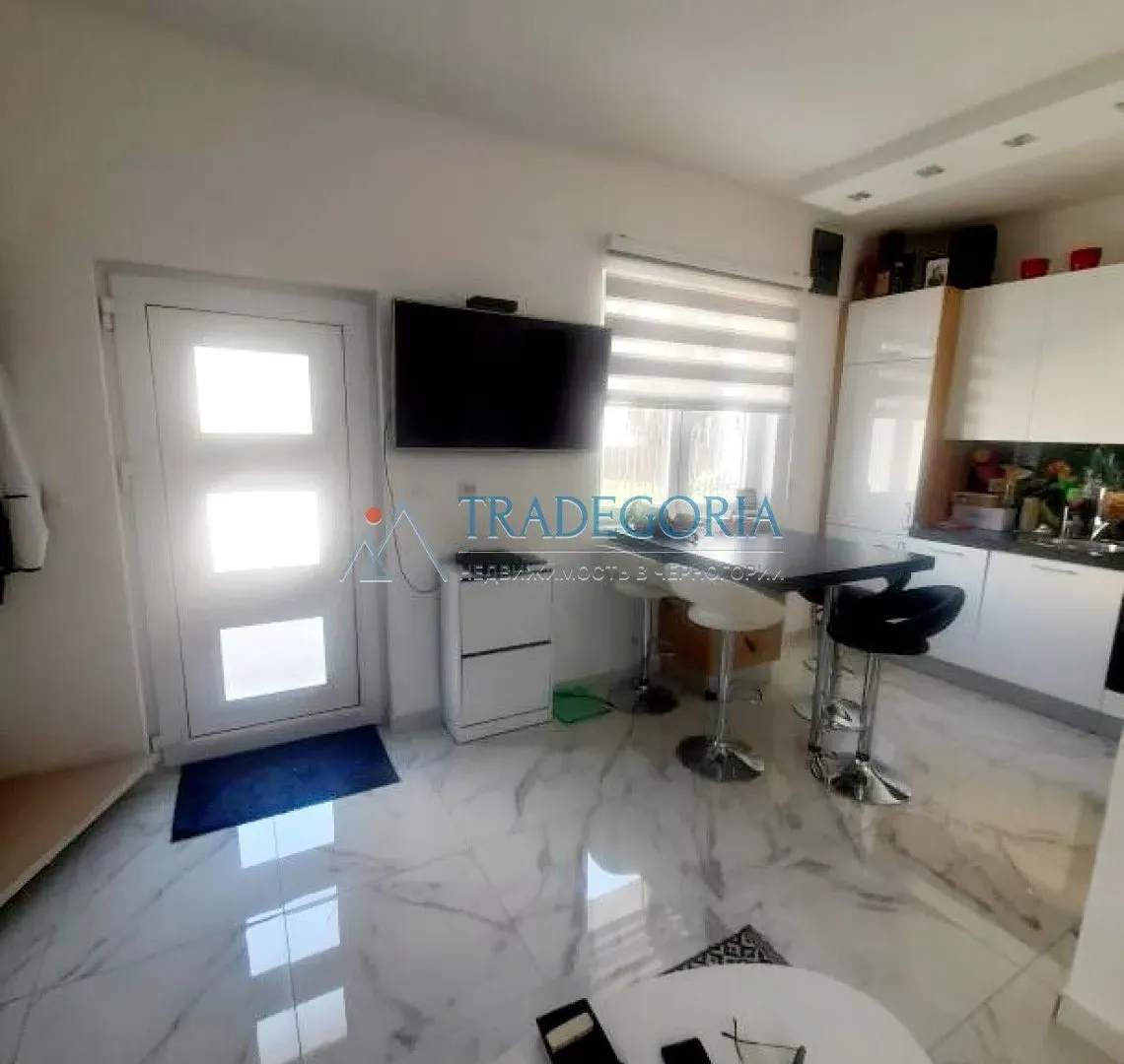 Prodaja, ugostiteljski objekat, 375m², Sutomore, Bar