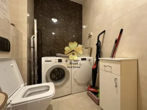 Izdavanje, trosoban stan, 110m², Momišići, Podgorica - image 9