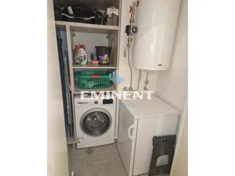 Izdavanje, trosoban stan, 73m², Savski Venac, Beograd - image 17