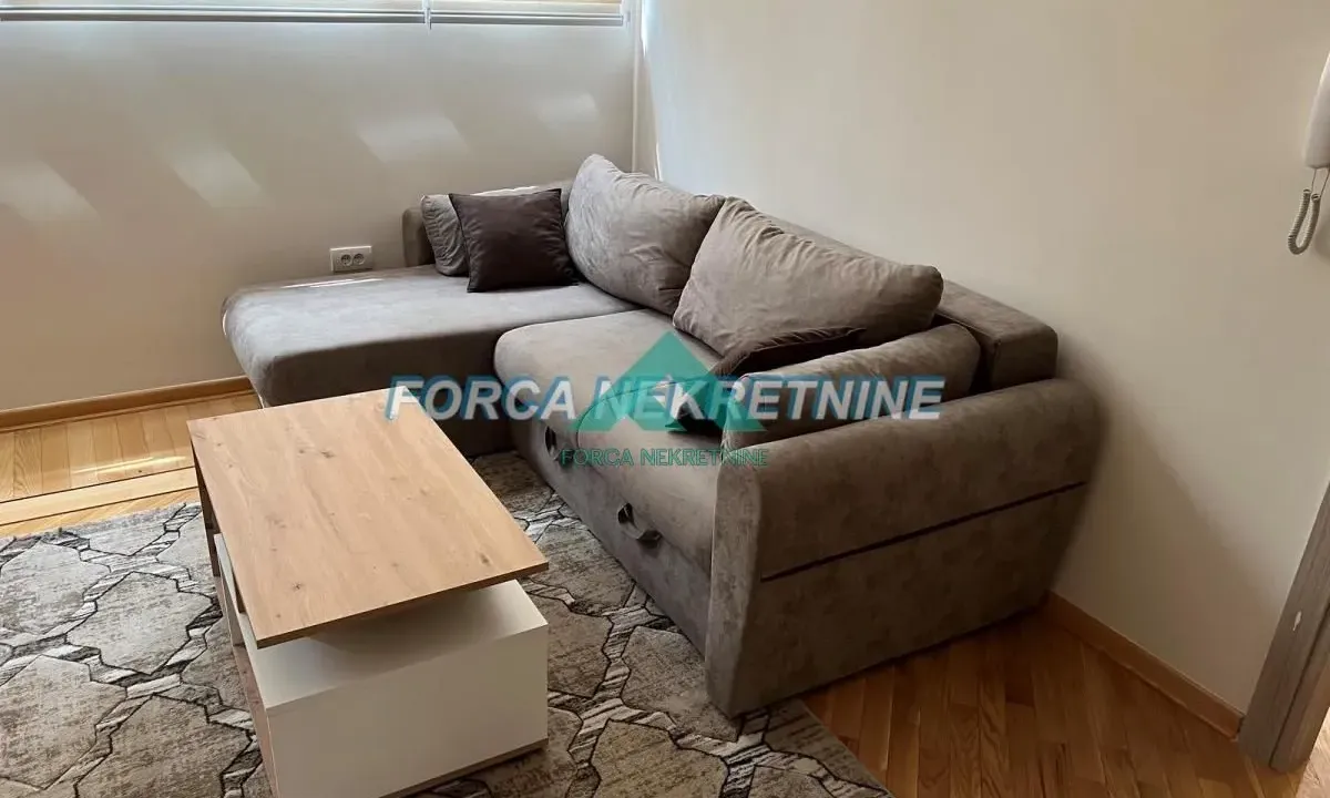 Izdavanje, jednosoban stan, 37m², Voždovac Sve Podlokacije, Beograd