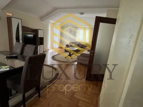 Rent, four bedroom apartment, 100m², Stari Aerodrom, Podgorica - image 12