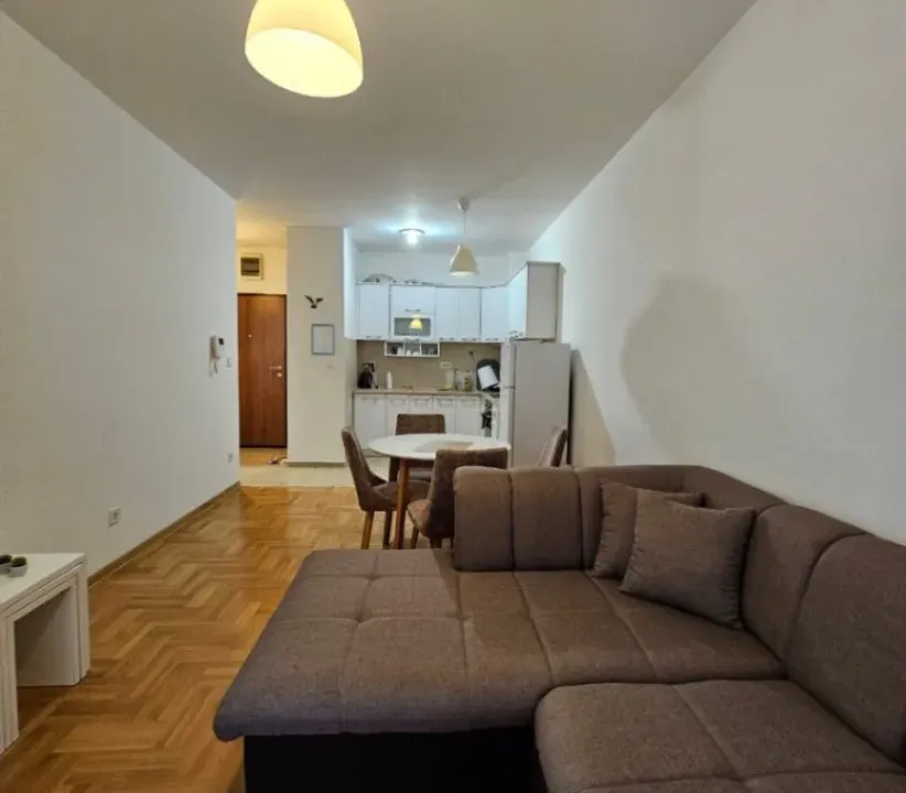 Prodaja, jednosoban stan, 44m², Maslinjak, Budva