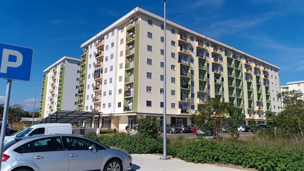 Rent, one bedroom apartment, 42m², Pobrežje, Podgorica