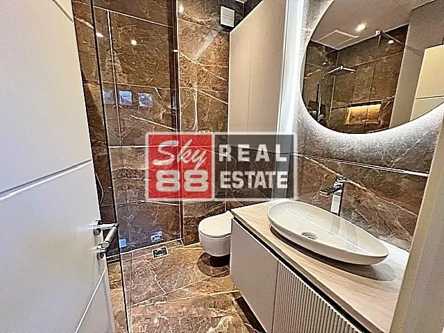 Rent, four bedroom apartment, 177m², Senjak, Beograd