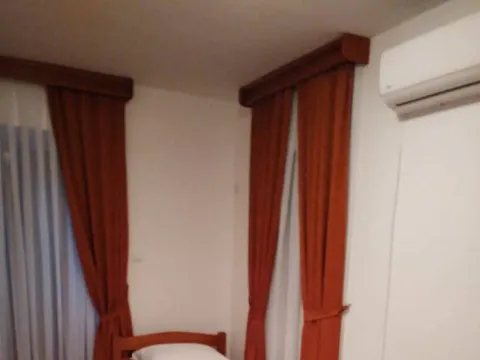 Izdavanje, kuća, 120m², Pržno, Budva - image 11