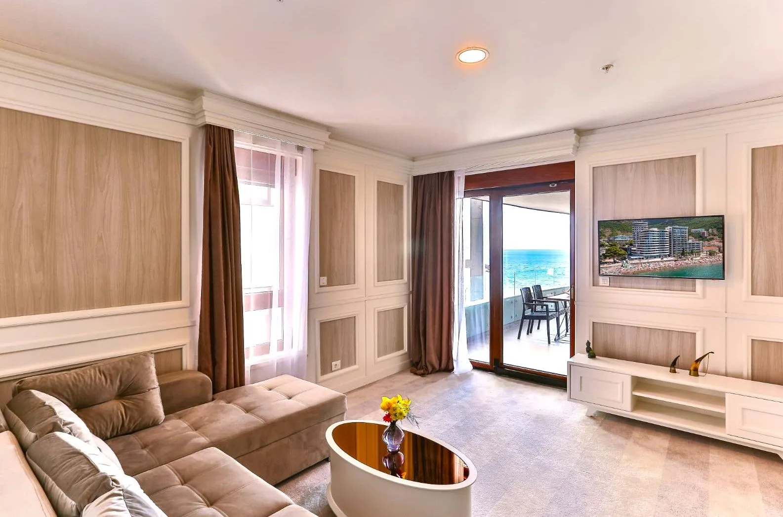 Izdavanje, jednosoban stan, 70m², Rafailovići, Budva