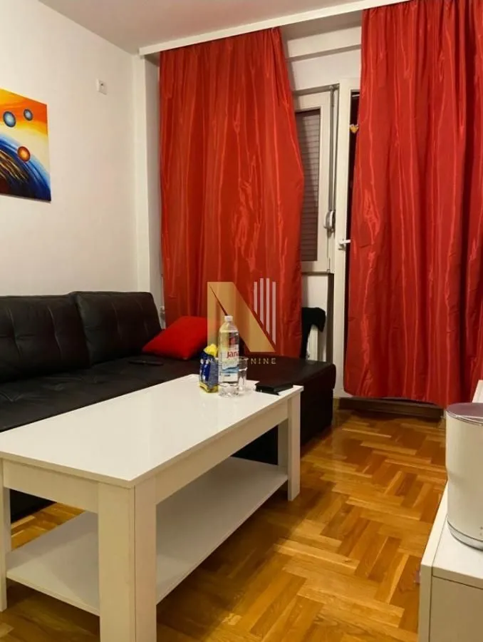 Izdavanje, dvosoban stan, 42m², Podbara, Novi Sad Sve Podlokacije