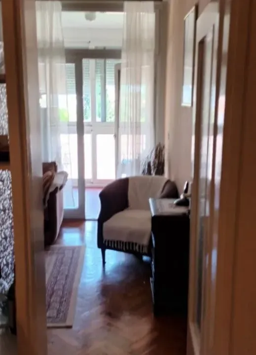 Izdavanje, dvosoban stan, 65m², Centar, Budva