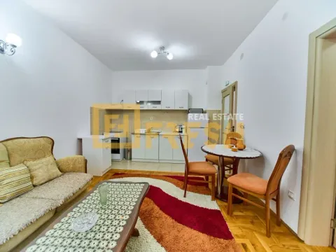 Izdavanje, jednosoban stan, 42m², Stari Aerodrom, Podgorica - image 2