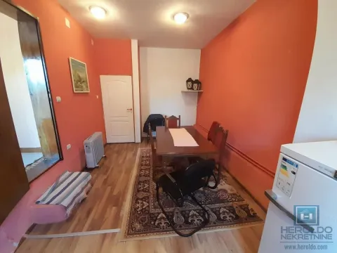 Prodaja, kuća, 265m², Ćuprija, Srbija - image 16