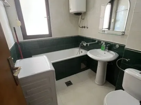 Izdavanje, jednosoban stan, 42m², Blok 6, Podgorica - image 2