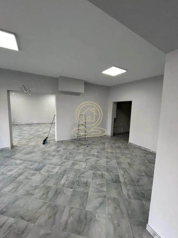 Rent, office space, 180m², Crveni Krst, Niš