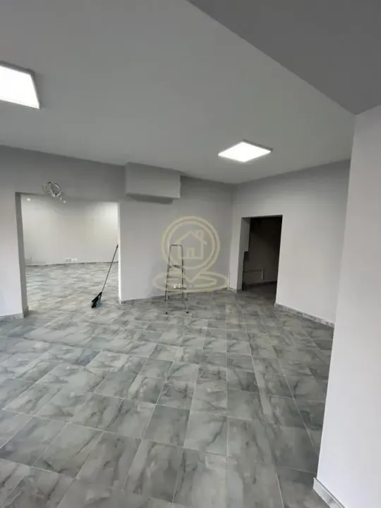 Rent, office space, 180m², Crveni Krst, Niš