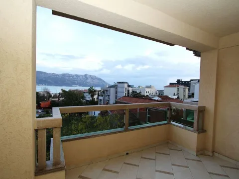 Rent, two bedroom apartment, 70m², Budva, Crna Gora - image 18