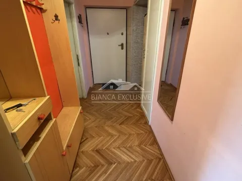 Sale, two bedroom apartment, 63m², Zemun Kalvarija, Zemun Sve Podlokacije - image 12