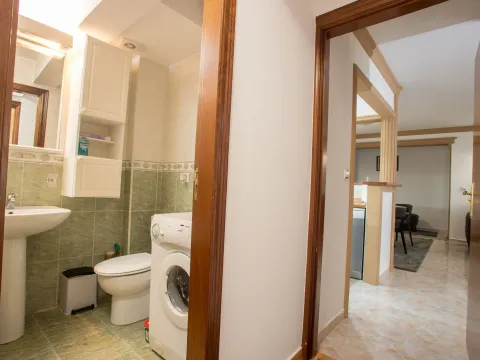 Sale, two bedroom apartment, 72m², Centar, Budva - image 4