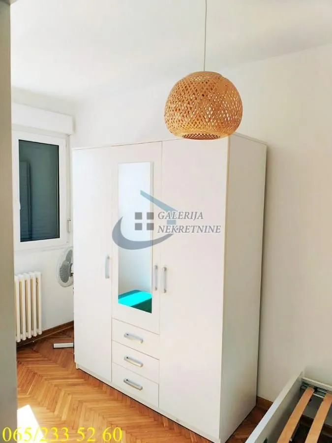 Rent, two bedroom apartment, 45m², Savski Venac, Beograd