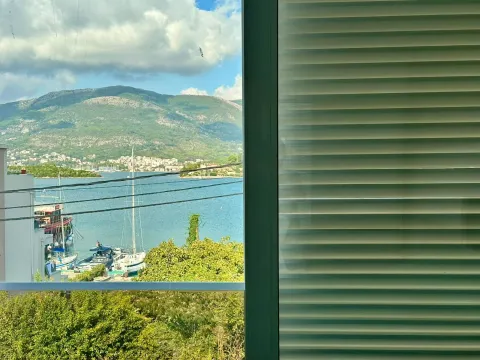 Prodaja, kuća, 85m², Obala Đuraševića, Tivat - image 1