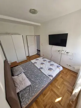 Rent, two bedroom apartment, 89m², Dalmatinska ulica, Podgorica - image 2
