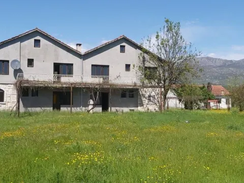 Prodaja, kuća, 360m², Gorica, Danilovgrad - image 2
