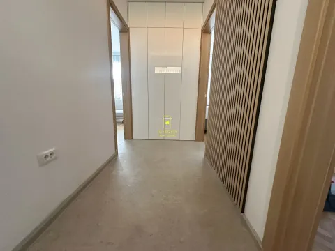 Izdavanje, kuća, 80m², Baston, Podgorica - image 13