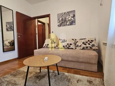 Rent, studio apartment, 26m², Bulevar Oslobodjenja, Novi Sad Sve Podlokacije - image 5