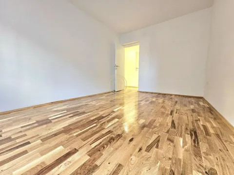 Prodaja, dvosoban stan, 43m², Cara Dušana, Novi Sad Sve Podlokacije - image 7